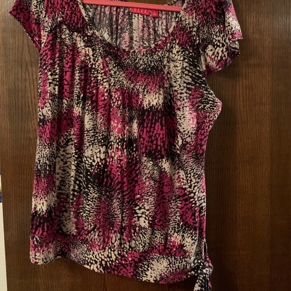 Elle blouse with tie detail